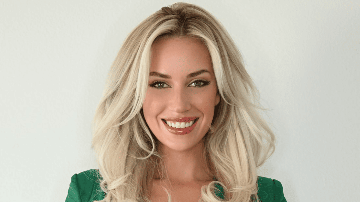 Spiranac Masters Blazer Photo Sparks 'Inappropriate' Outfit Controversy