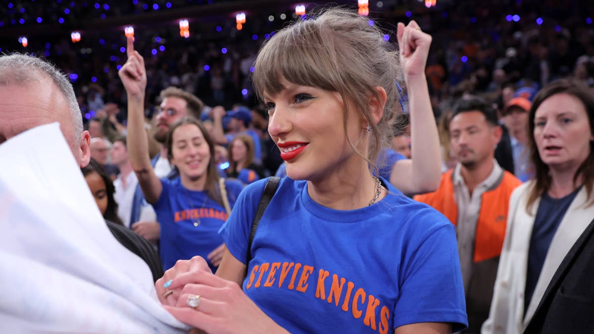 Swifties Unload on Knicks Announcer Over 'Fake Fan' Jab at Taylor Swift