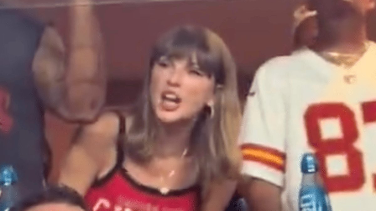 Taylor Swift's Heated Ref Rant Caught on Mic During Chiefs-Colts