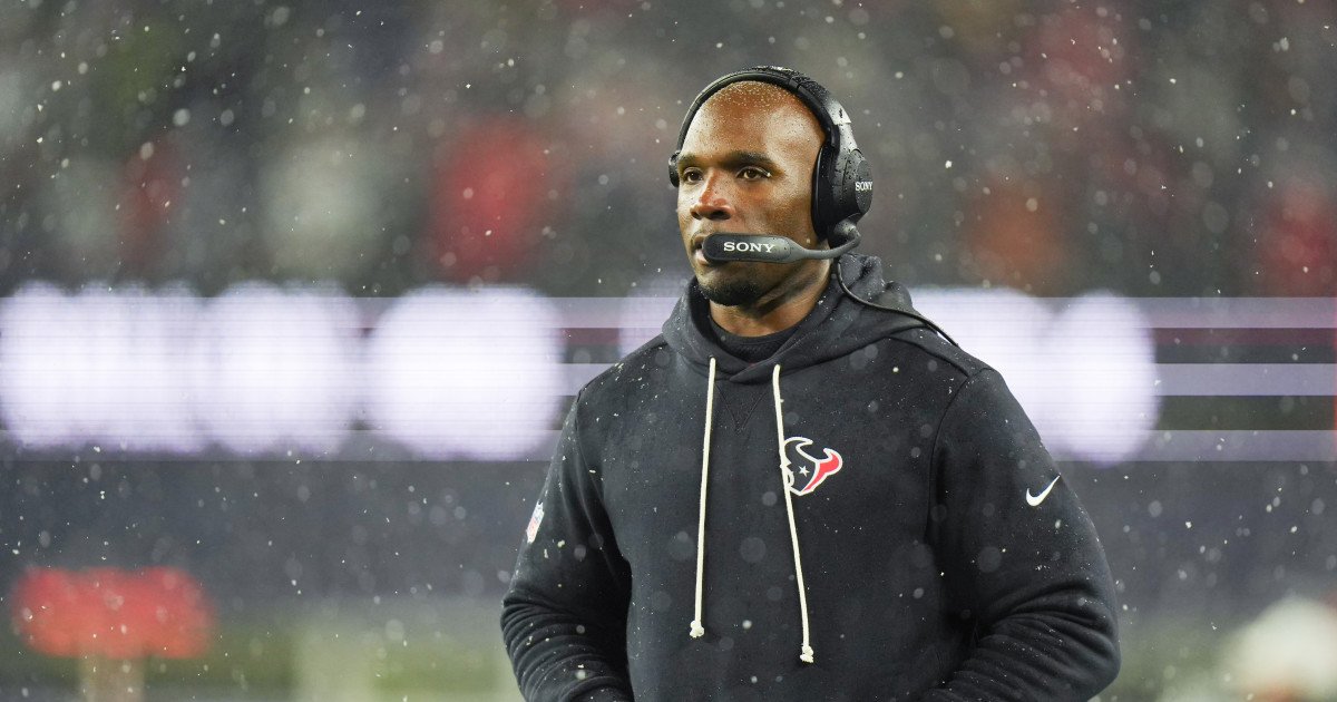 Texans Shake Up Staff at Combine, Axe QB Coach After Playoff Run