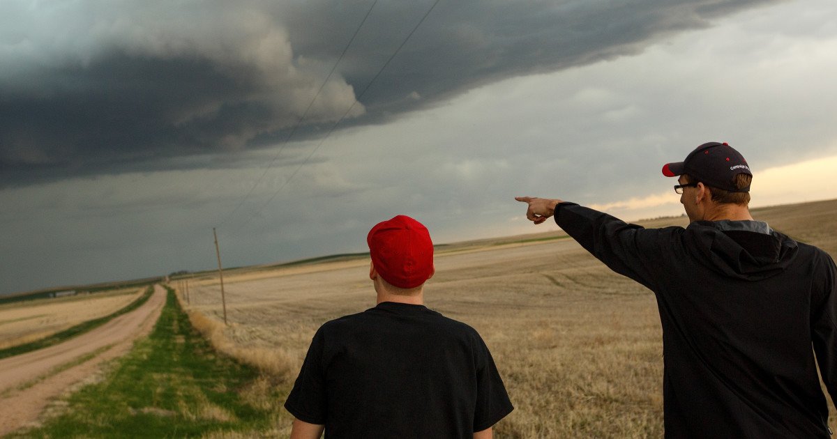 Texas Braces for Tornado Threat: 60 MPH Winds Target State Tonight