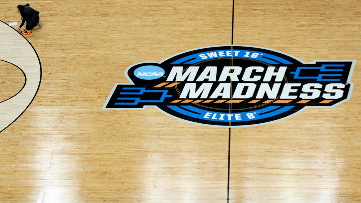 Ticketmaster's $25 Fee for a Chance to Buy Final Four Tickets Is Pure Greed