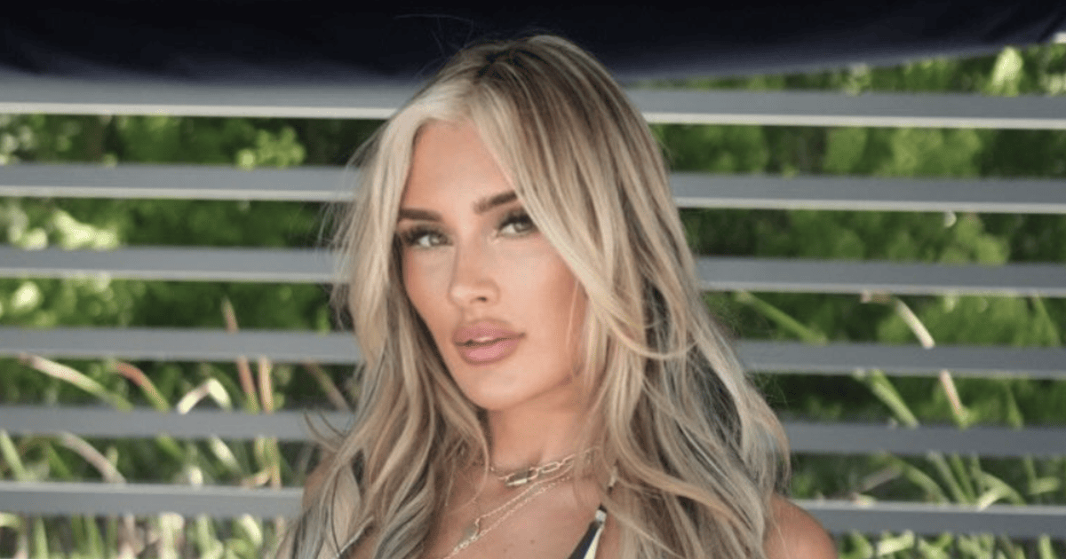 Tiffany Stratton's Pinstripe Swimsuit Snap Has WWE Universe Buzzing