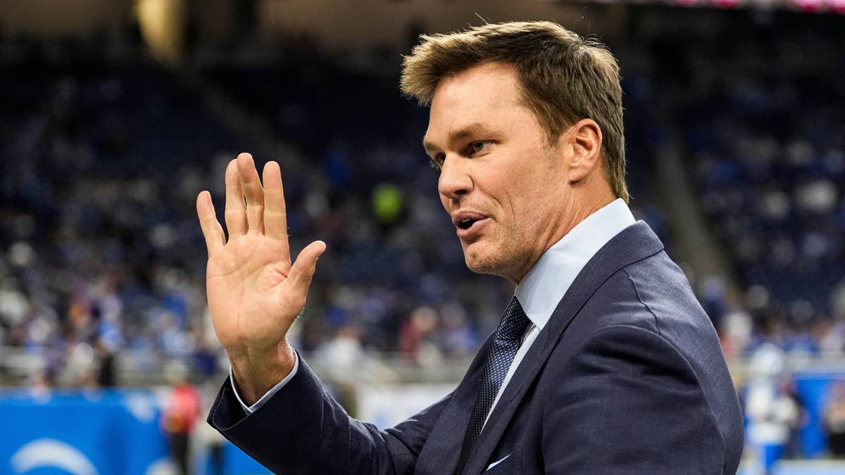 Tom Brady's Michael Jackson Jacket Steals Show at WNBA Opener