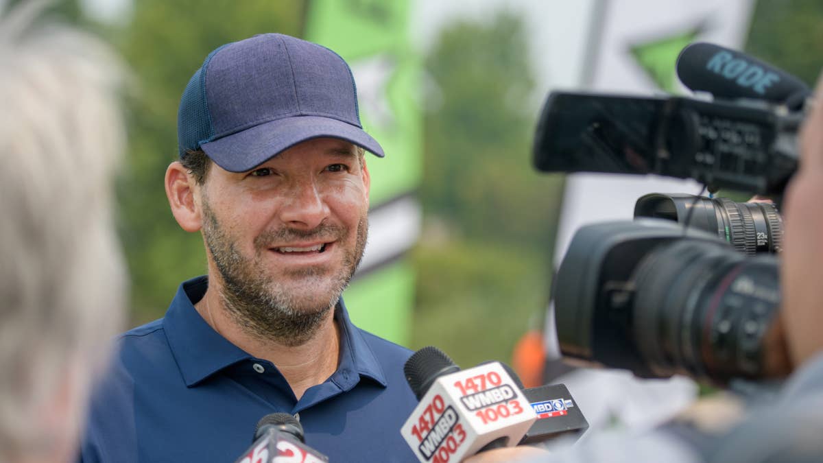 Tony Romo's Mug Shot Smile Has NFL Fans Scratching Their Heads