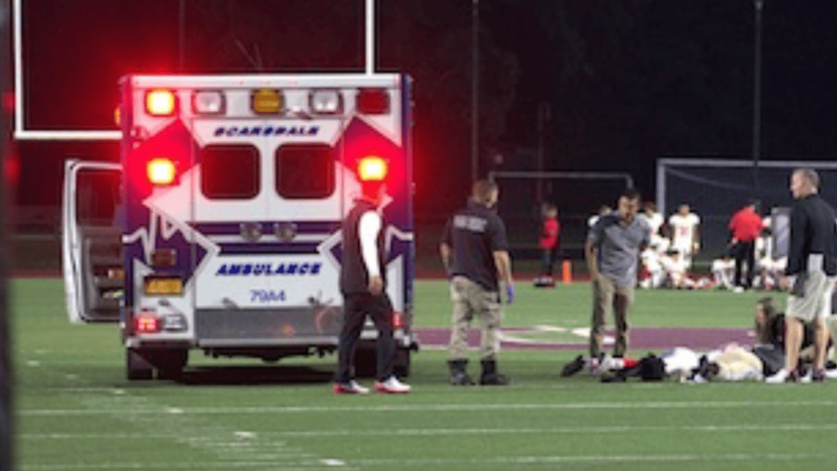 Tragedy in Wisconsin: 17-Year-Old QB Dies Days After Season Opener