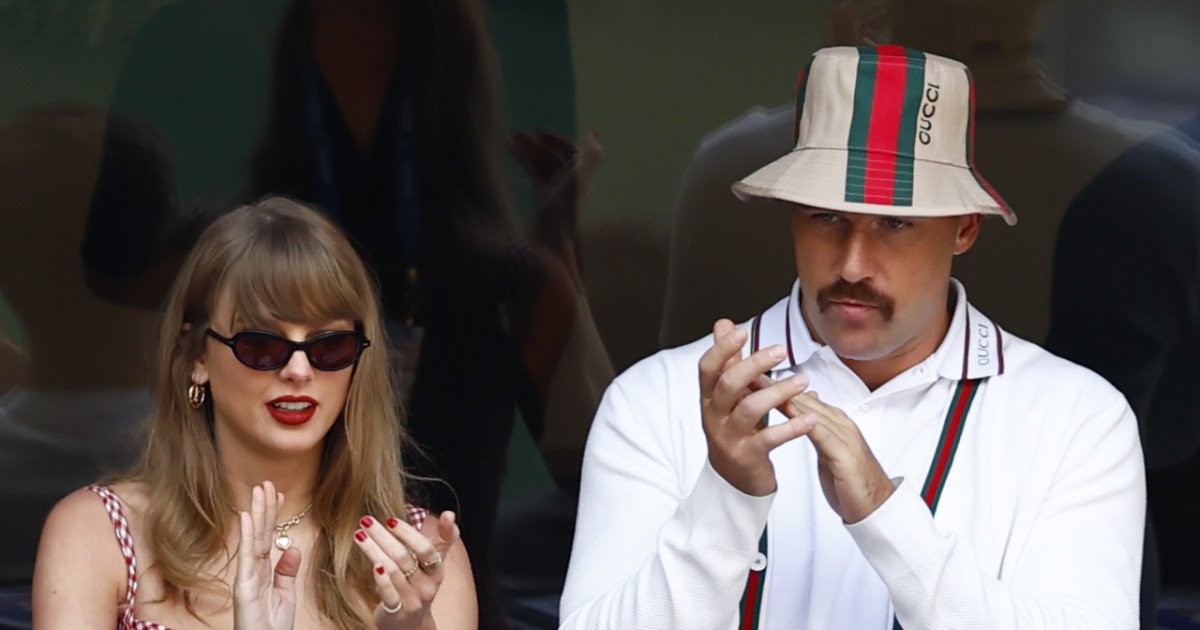 Travis Kelce & Taylor Swift Cheer USA's Golden Hockey Moment