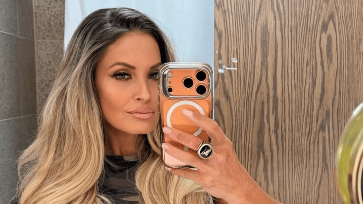 Trish Stratus, 50, Leaves Fans Speechless with Incredible Yoga Flexibility