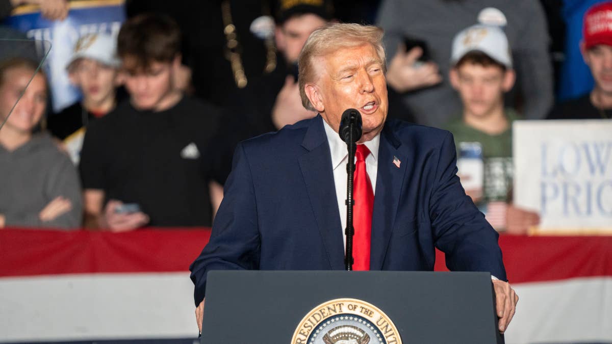 Trump's Bizarre Jaxson Dart Compliment Sparks Outrage Over 'Weird' Remarks