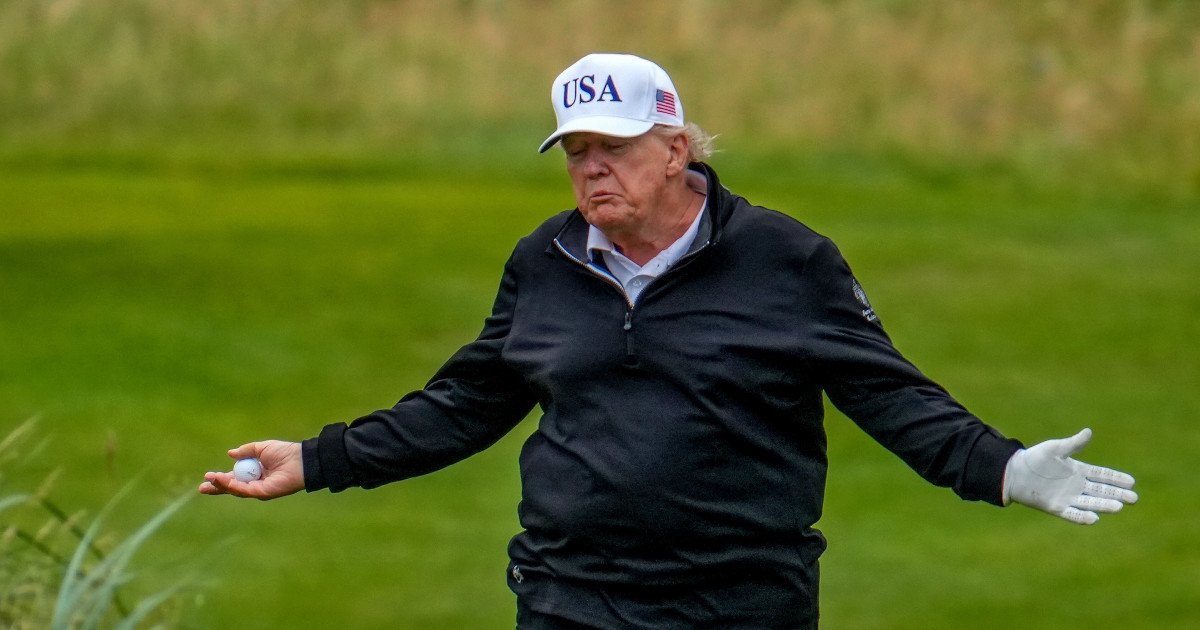 Trump's Fairway Focus Draws Fire as Iran Conflict Intensifies