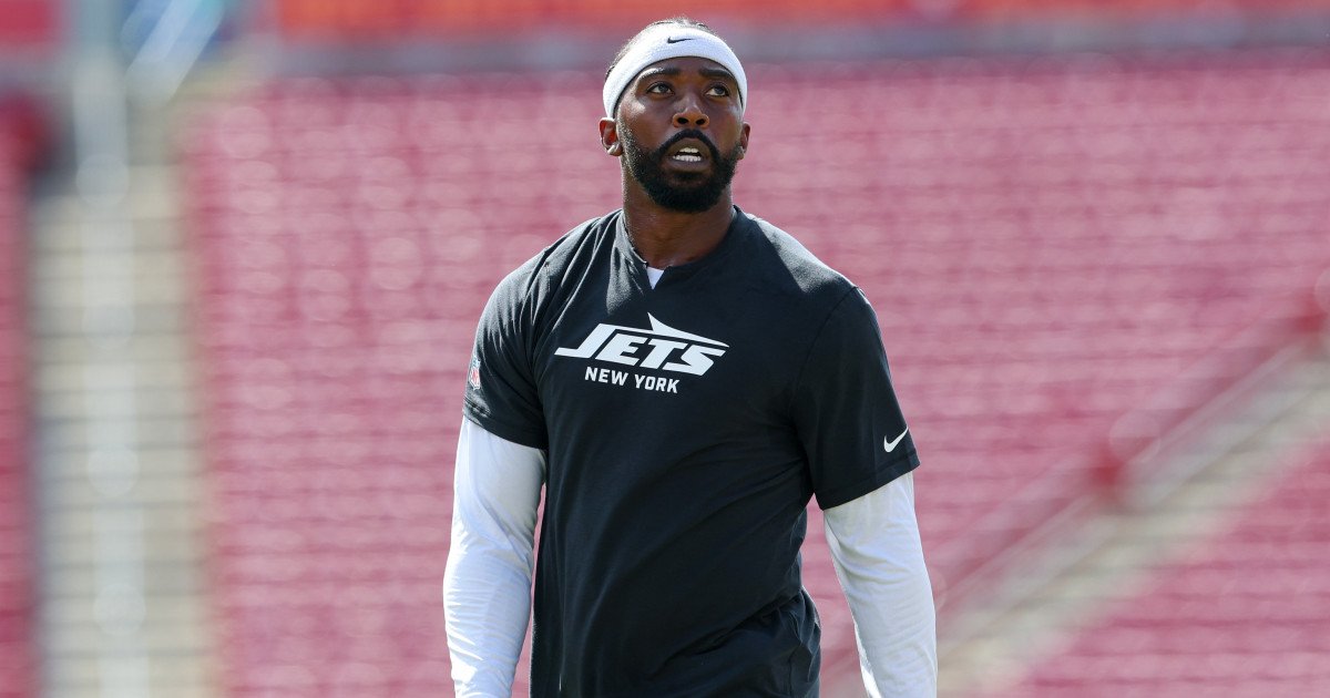 Tyrod Taylor Scores Off-Field Victory: Veteran QB Announces Engagement at 36