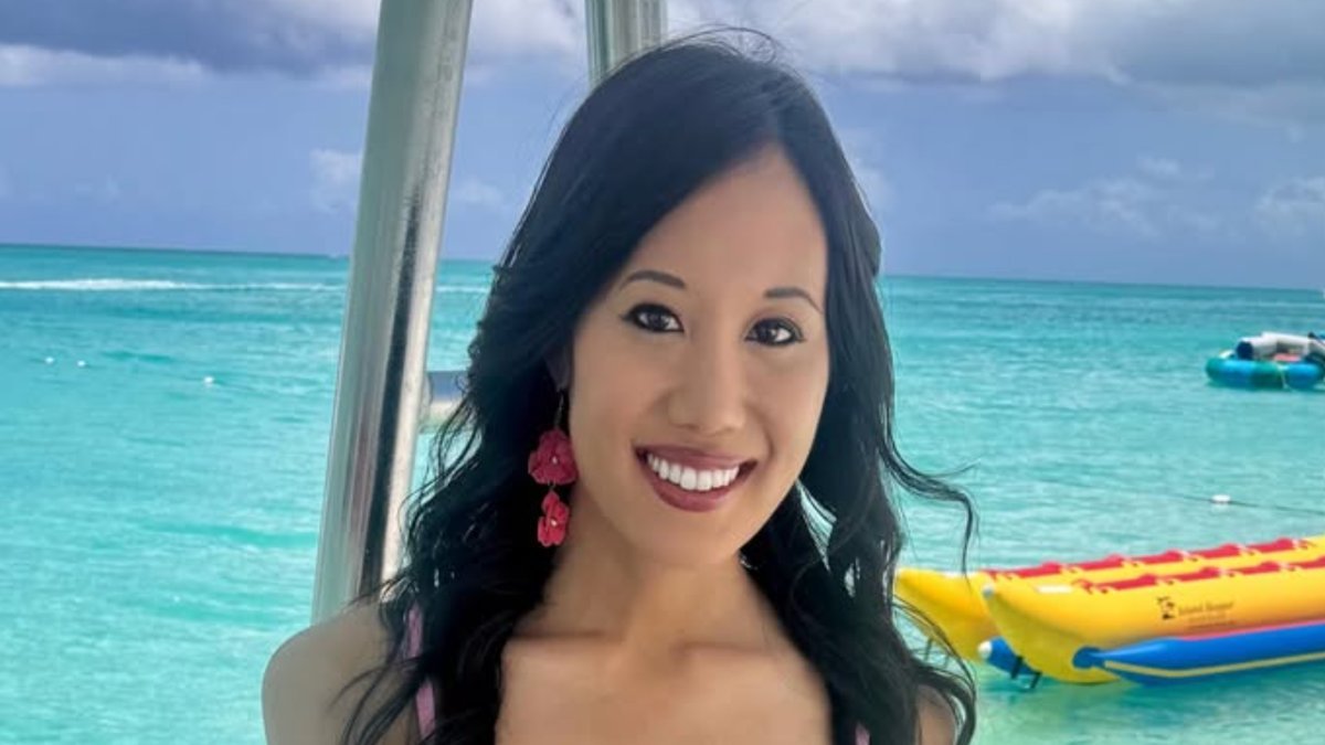 UFC Reporter Helen Yee's Pink Swimsuit Photo Breaks the Internet