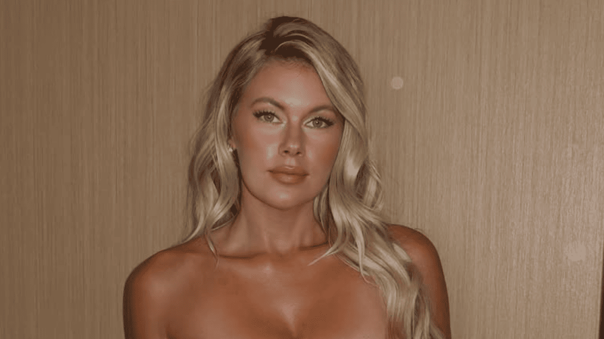 UFC Ring Girl Chrissy Blair's Vegas Dress Photo Sets Instagram Ablaze