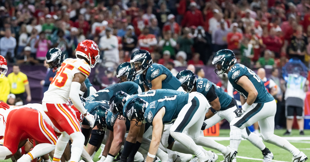 UFL Bans 'Tush Push' in 2026, But NFL Stands Firm on Controversial Play