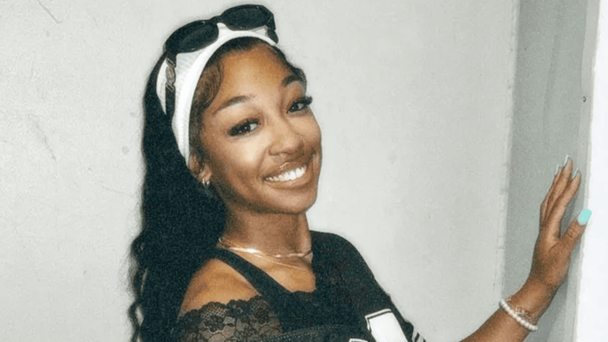 UIC Track Star, 21, Killed in Wrong-Way Crash on Way to Mother's Day Visit