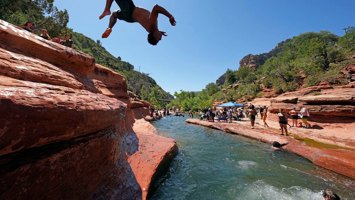 US Warns of Cliff Diving Dangers After Fatal Montana Fall