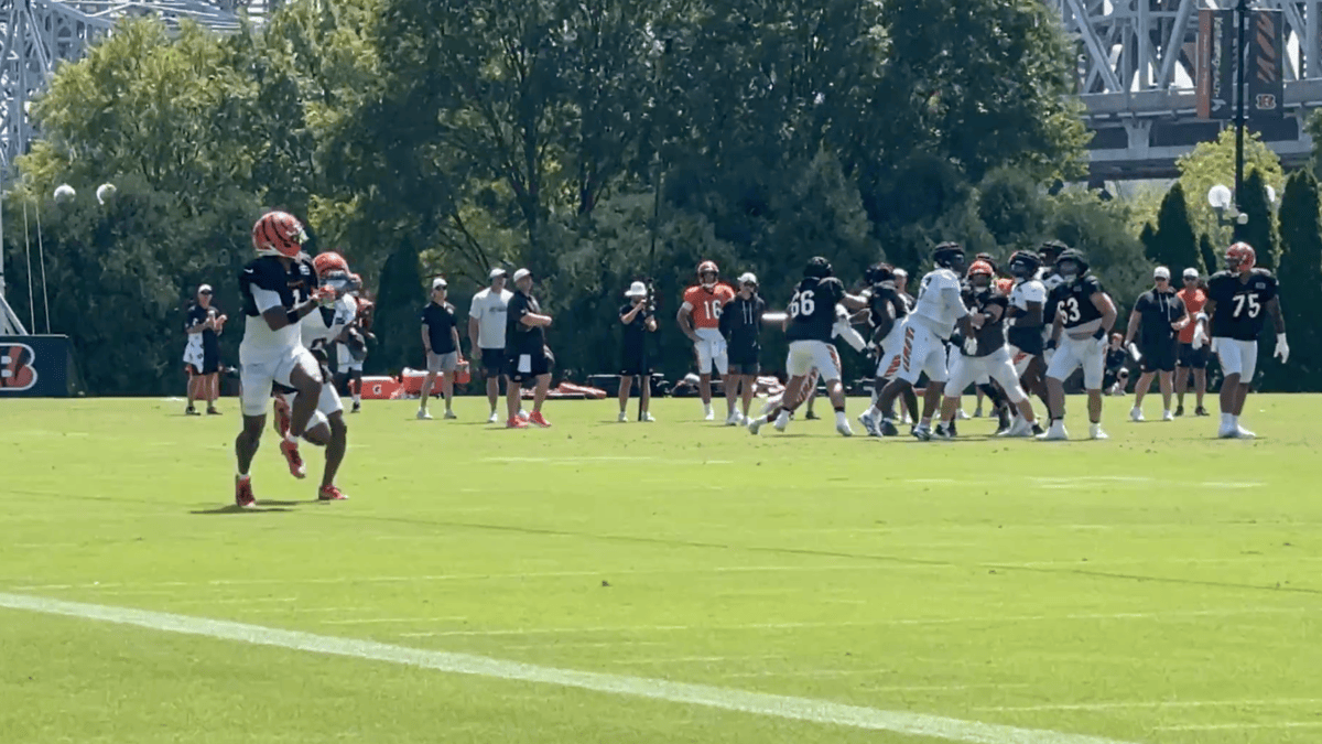 Video Shows Ja'Marr Chase Hobbling Off Bengals Practice Field