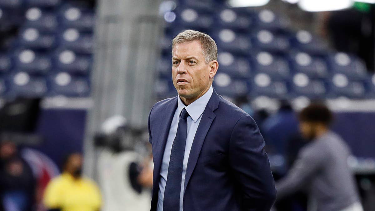 Was Troy Aikman Really Just an Average Quarterback? Fans Fire Back