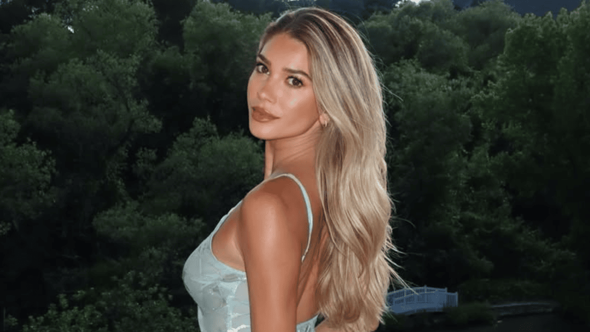 Wyndham Clark's Girlfriend Emily Tanner Cheers on His U.S. Open Dominance